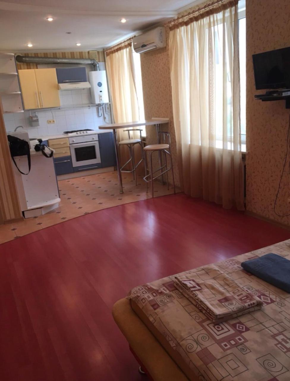 Red Apartment 2019 Very Centre Херсон Екстер'єр фото